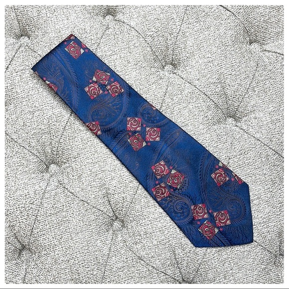 😎Very Striking Garrick Anderson Mens Silk Tie😎 - Picture 2 of 11